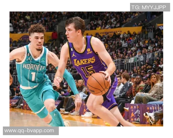 浓眉称赞里夫斯表现出色球迷高喊MVP展现支持与期待